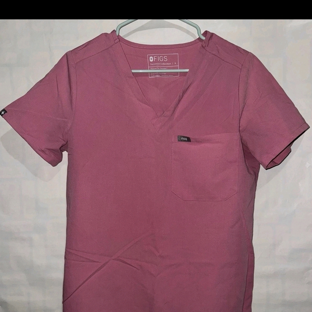 Figs Scrub Top/Pants 4 Sets